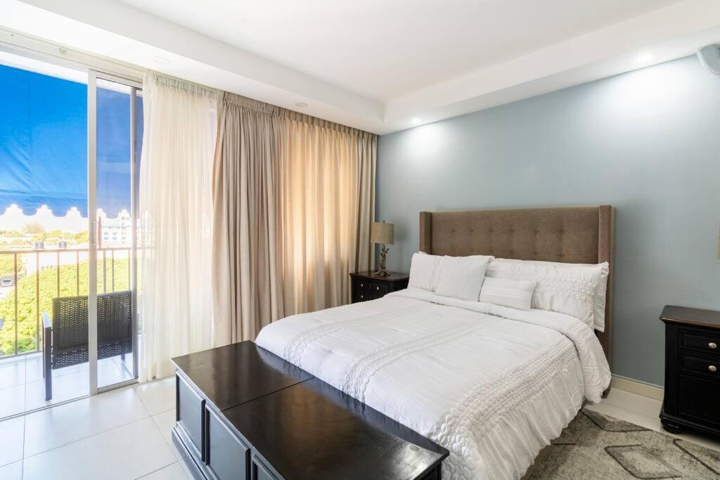 City Edge La Vie Kingston Luaran gambar