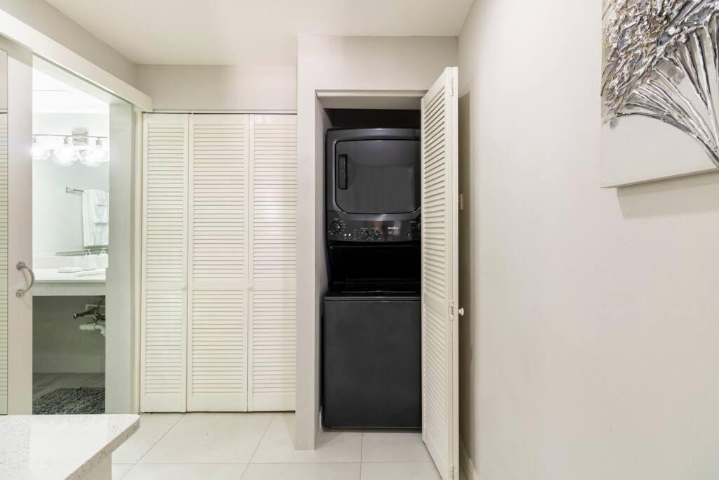 City Edge La Vie Kingston Luaran gambar