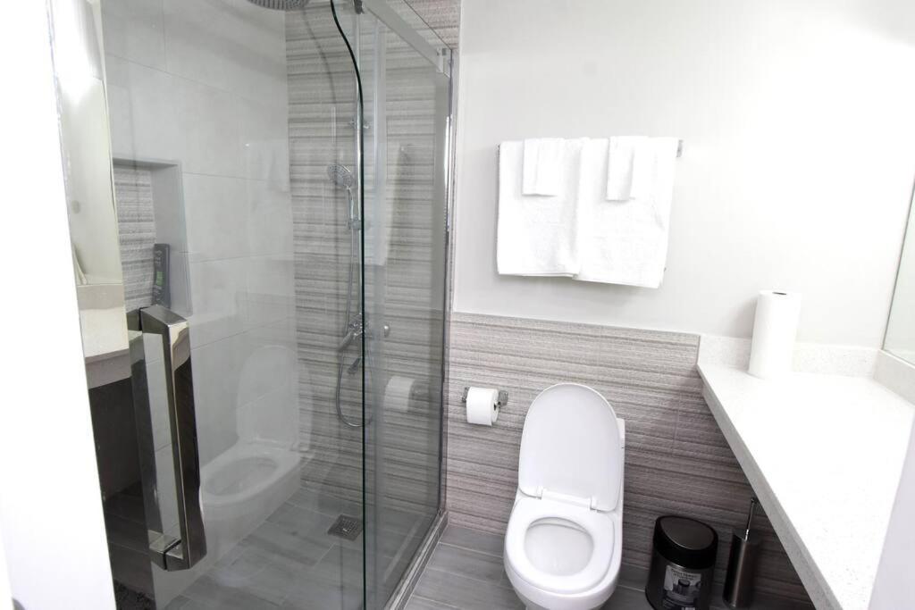 City Edge La Vie Kingston Luaran gambar